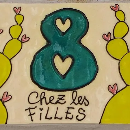 Chez Les Filles Bed & Breakfast Dions Exterior photo